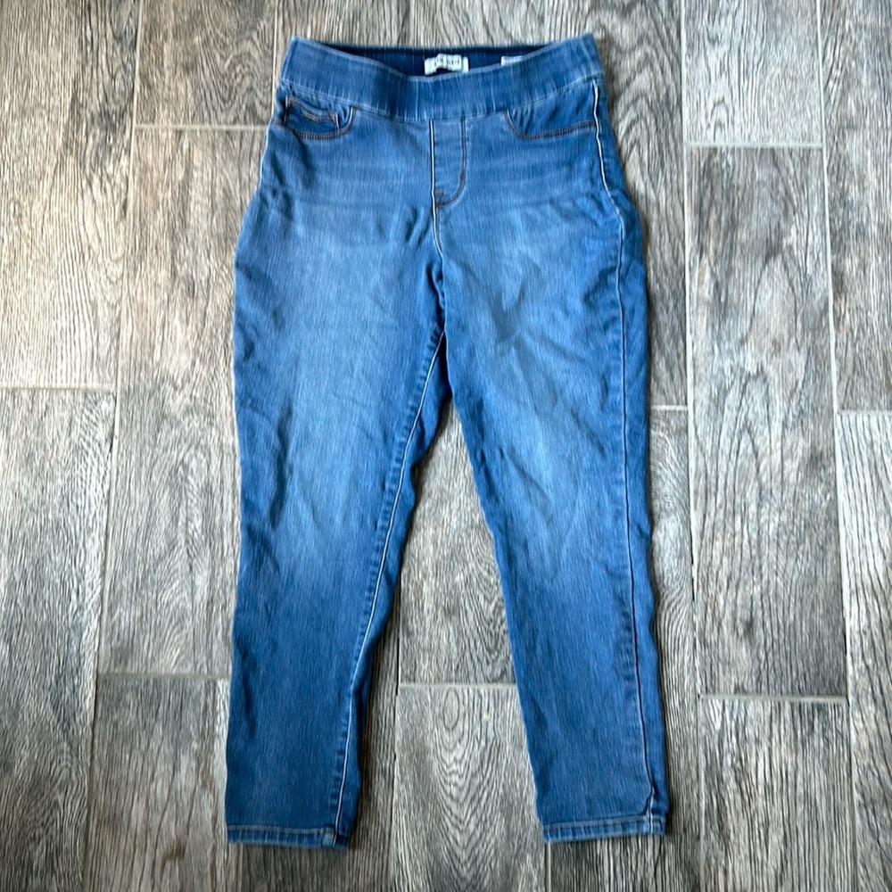 Women Nine West Pull On Jean, Denim, Crop, Size 6